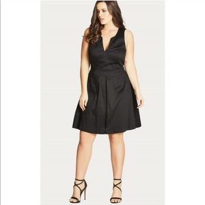 Gorgeous mod black City Chic dress